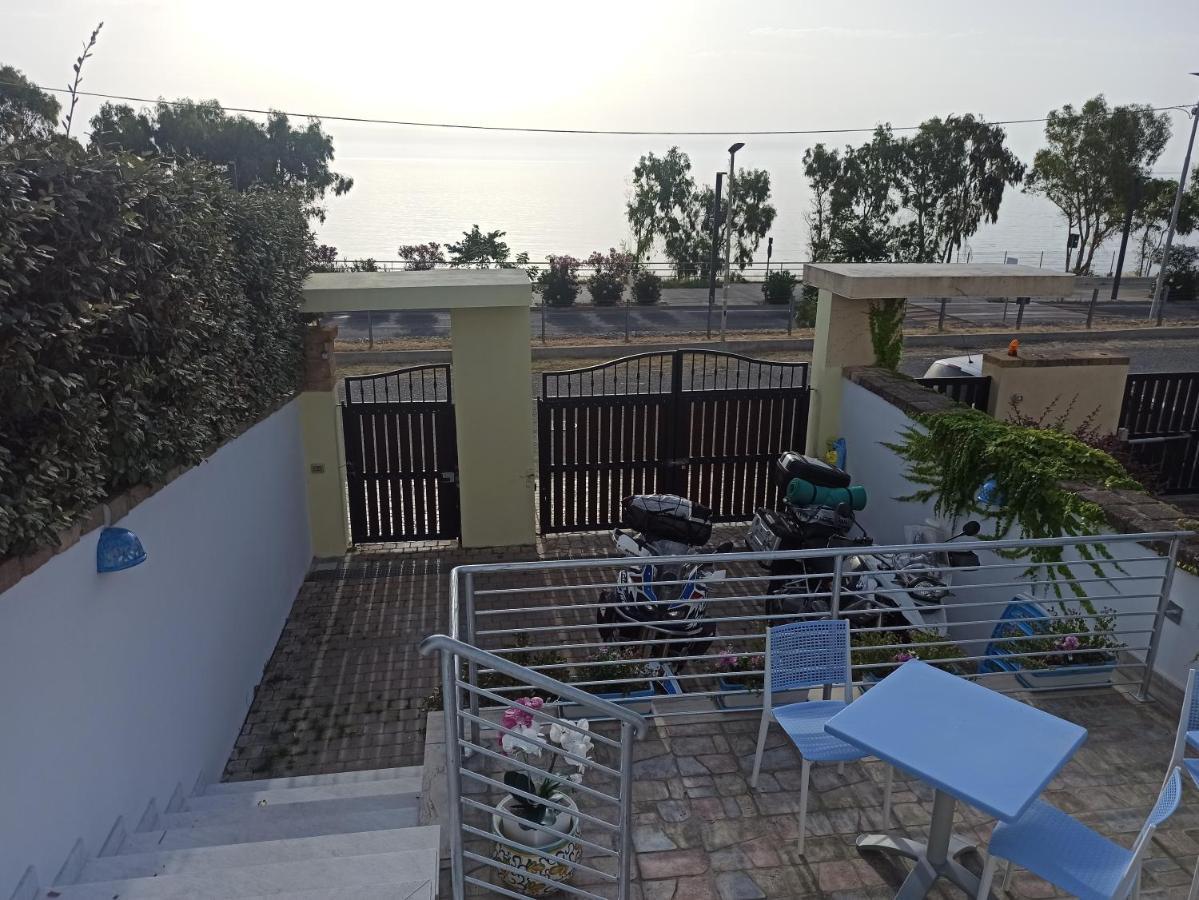 Almare B&B Кротоне Екстериор снимка